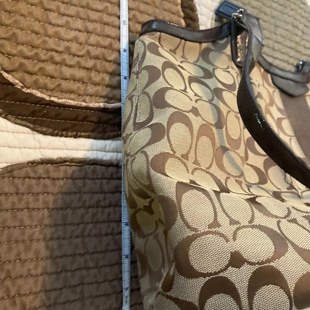 Coach handbag - Picture 2 of 10